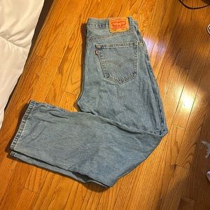 Levi’s 550 straight jeans